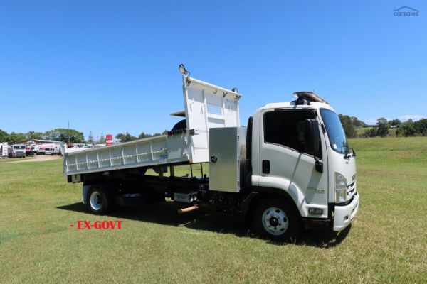 2020 Isuzu F Series FRR107-210 image