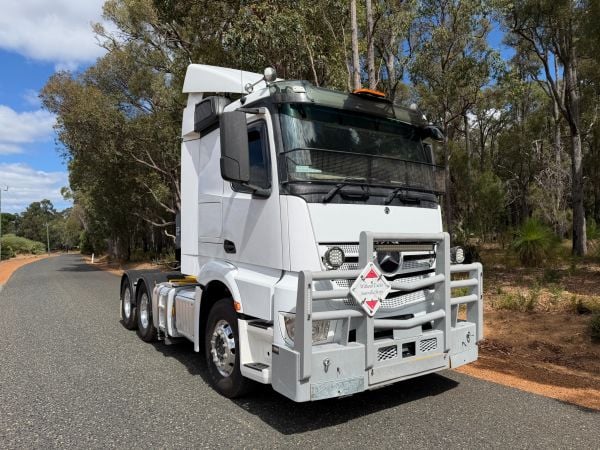 2021 Mercedes Benz 2663 Primemover image