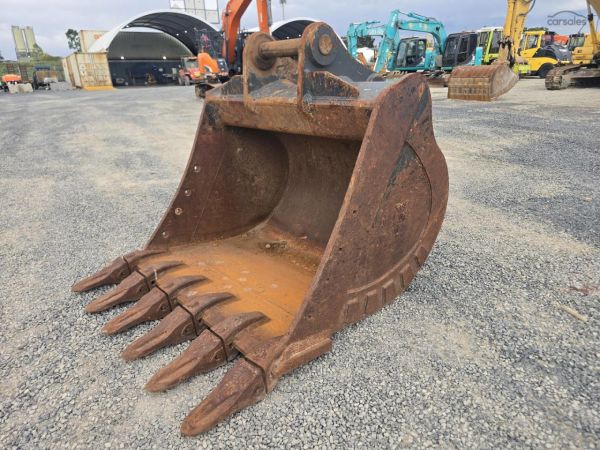 2020 case Vic 49T 110 Pins GP Bucket image