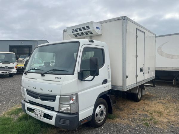 2015 MITSUBISHI FUSO CANTER 515 Refrigerated image