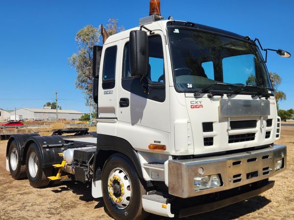 2016 ISUZU GIGA CXY Prime Mover image