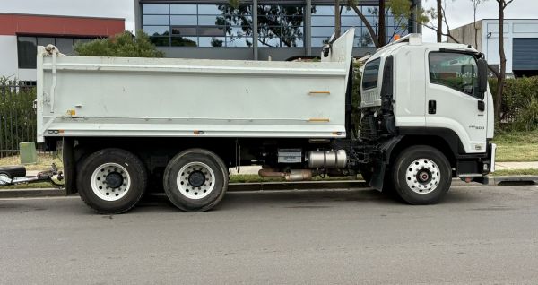 2020 Isuzu FVZ SERIES Tipper image