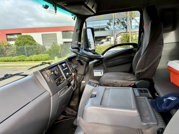 2012 Isuzu FH FVR Tipper image