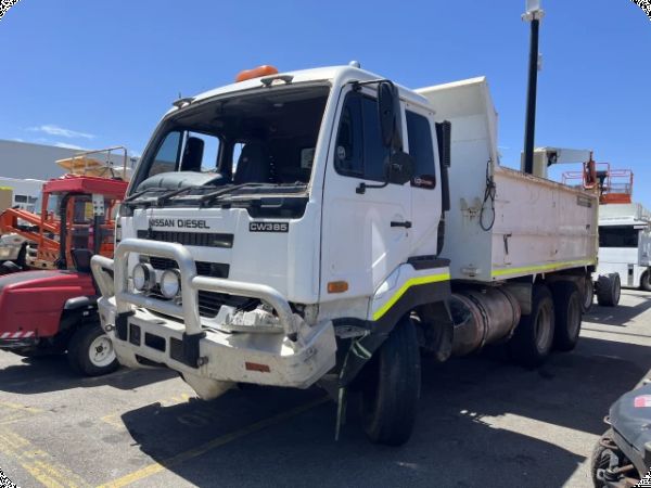 2005 Nissan 6x4 Tipper Truck image