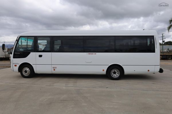 2022 Fuso Rosa Deluxe 25 Seater image