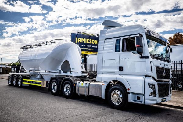 2025 SINOTRUK SITRAK C9H Prime Mover image