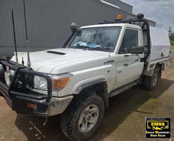 2011 Toyota 79 Series Landcruiser, E.M.U.S TS935 image