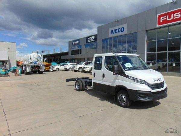 2025 Iveco 50C21 Dual Cab Daily image