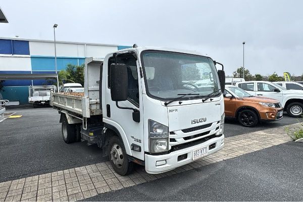 2017 Isuzu N Series NPR 45/55-155 NH image