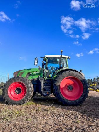 2021 Fendt 927 image