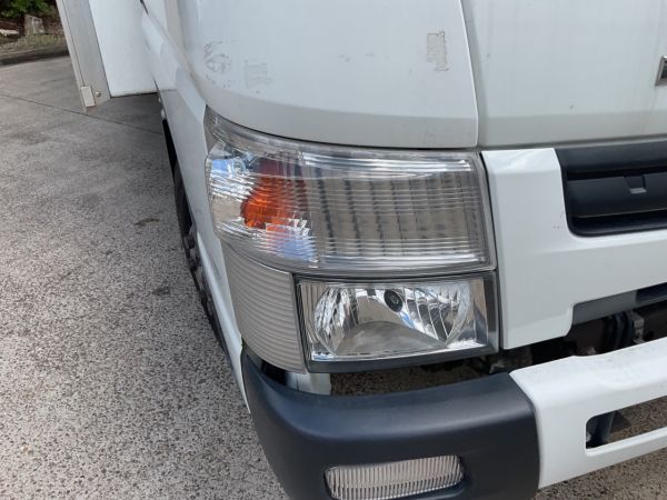 2011 Mitsubishi Canter 918 Pantech image