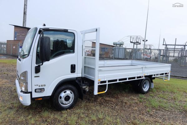 2016 Isuzu N Series NPR 45/55-155 MWB AMT Auto image