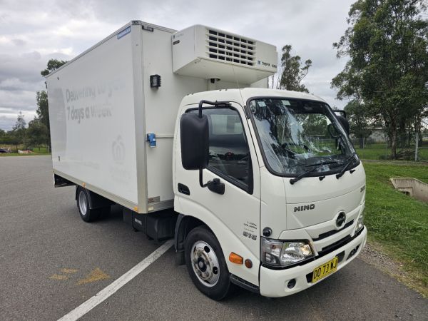 2020 Hino 300 616 turbo diesel auto car licence refrigerated truck image