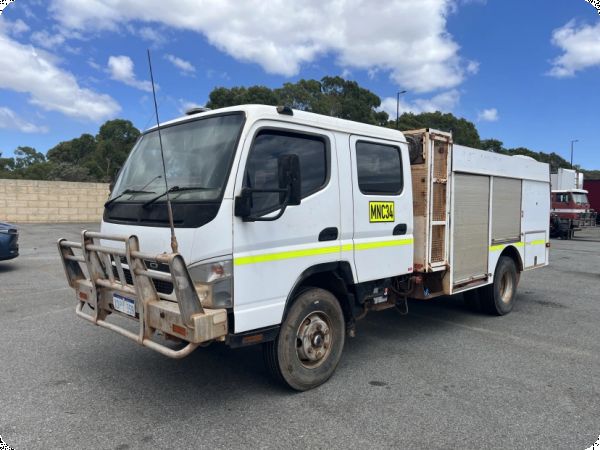 2010 Mitsubishi Canter 4x2 Service Truck image
