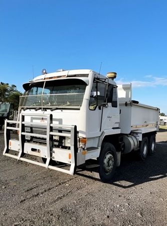 1991 MITSUBISHI UNKNOWN 6 X 4 Tipper Truck image