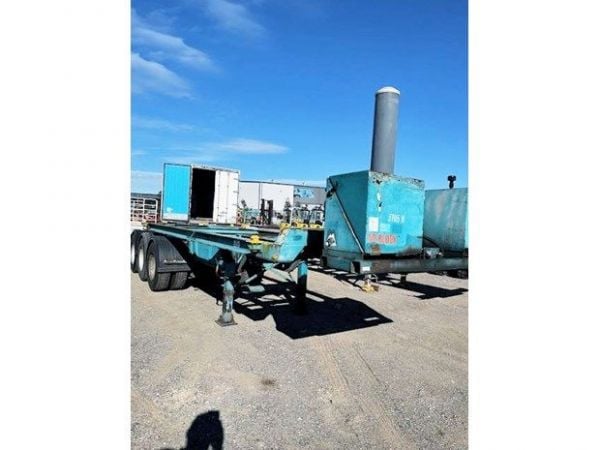 1992 WHITE TRI AXLE 20FT TIPPING image