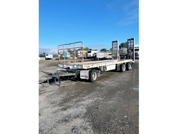 1993 3 AXLE HAULMARK image