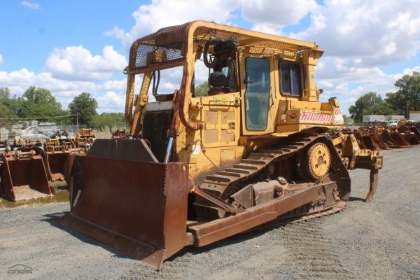 1996 Caterpillar D6H image