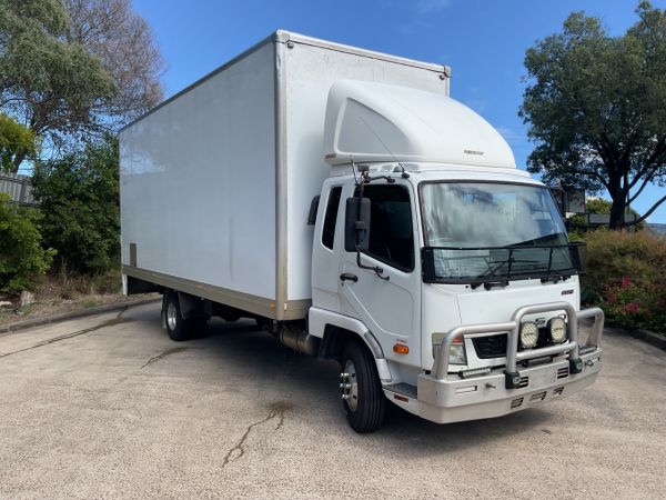 2017 Mitsubishi Fighter 1024 Pantech image