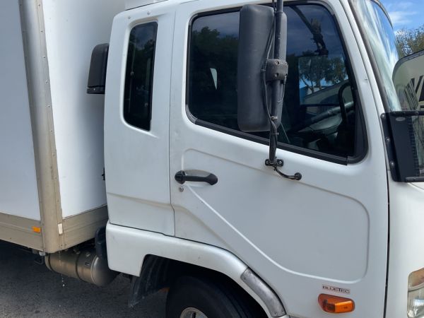 2017 Mitsubishi Fighter 1024 Pantech image