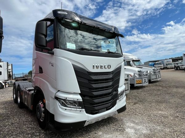 2023 IVECO S-WAY 550 Prime Mover image