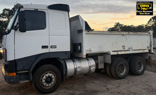1995 Volvo FH380 Tipper Truck, E.M.U.S TS937 image