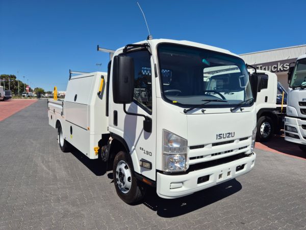 2014 Isuzu NPR 65/45-190 Service Body 3 Ton Service Body image