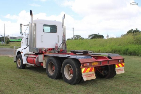 2009 KENWORTH T608 image
