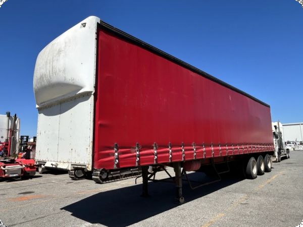 1988 Krueger Tri-Axle Curtainsider Trailer image