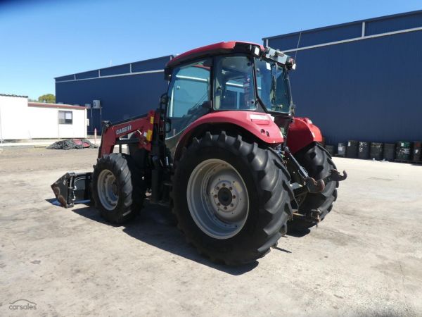 2017 CASE IH FARMALL 115C TRACTOR W/ FEL image