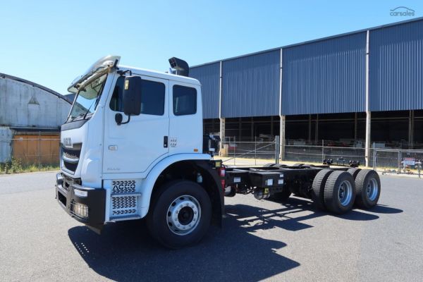 2017 Iveco Acco F2350G 280 Auto 6x4 image