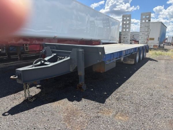 2025 AAA Semi  Tag/Plant(with ramps) Tri axle image