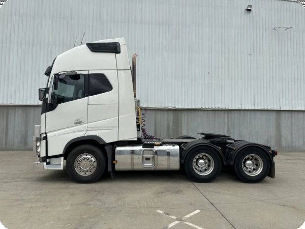2018 Volvo FH16 6x4 Prime Mover image