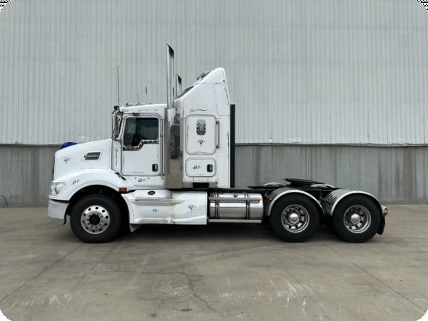 2011 Kenworth T409 6x4 Prime Mover image
