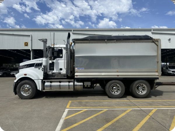 2014 Mack CMHR Trident 6x4 Tipper image