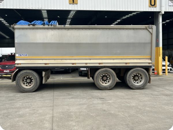 2017 Tefco 3 Axle Dog Tipper Trailer image