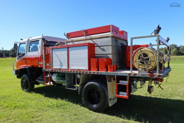 1999 Isuzu F Series FTS 750 4x4 Crew Cab image