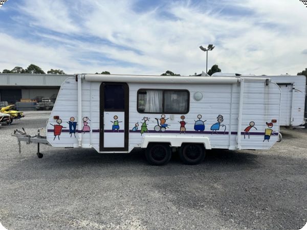 1993 Viscount 1876 Vogue Series Dual-Axle Caravan (Council Asset) image