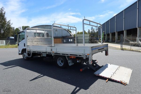 2021 Isuzu N Series NNR 45-150 AMT Auto image