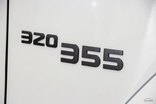 2025 Isuzu F Series FYJ 320-355 AT R58 Ready to go image