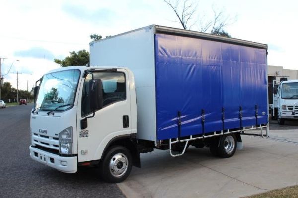 2018 Isuzu N Series NNR 55/45-150 image