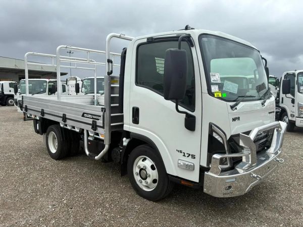 2026 Isuzu N Series NPR 45/65-175 DT D28 Tradepack Auto image