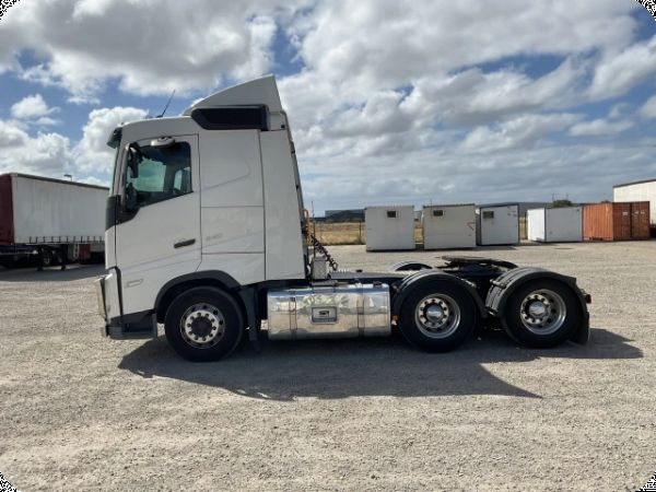 2022 Volvo FH 6x4 Prime Mover image