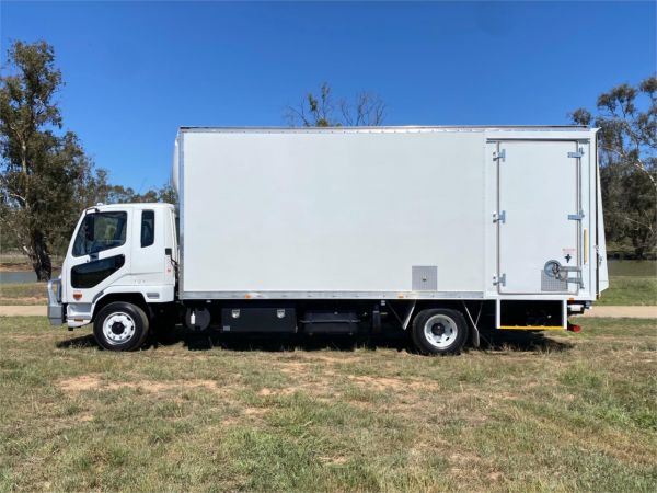 2019 MITSUBISHI FUSO FIGHTER PANTECH FK62F 1224 LWB AUTO image
