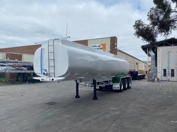 2026 Stonestar 32000Lt Spray Water Tanker image