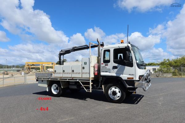 2007 Isuzu F Series FSS 550 4x4 image