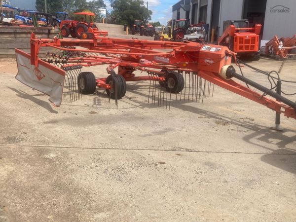 2010 Kuhn GA 4521 GTH Rotary Rake image