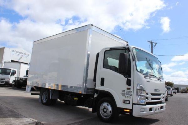 2023 Isuzu N Series NNR 45-150 Vanpack image