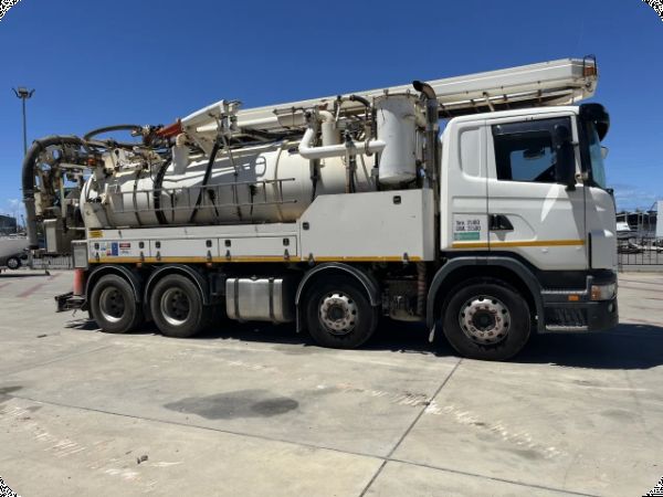 2012 Scania G440 8x4 Kroll Vacuum image