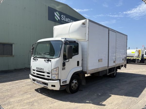 2013 Isuzu FRR 500 Long Sitec 205 Pantech *Mechanical Issues* image